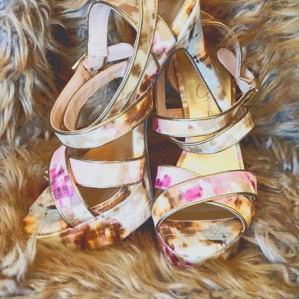 Jess Simpson 👠